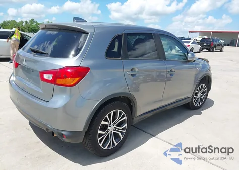 2017 Mitsubishi Outlander Sport 2.4 Se z USA, uszkodzony, nr VIN JA4AP3AW8HZ066530